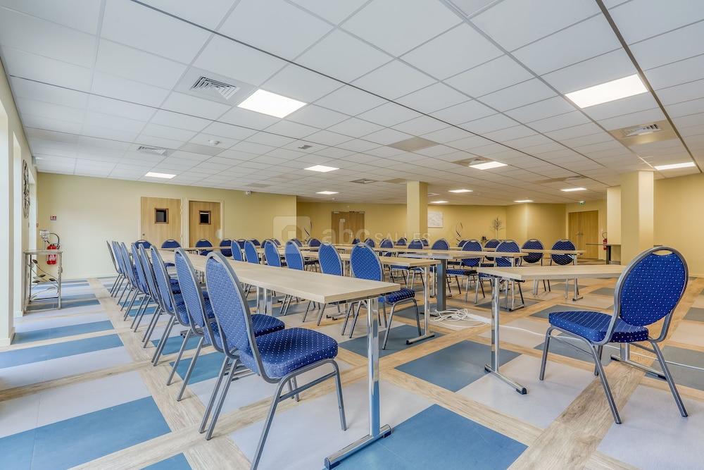Best Western Plus Hotel Escapade Senlis Санліс Екстер'єр фото