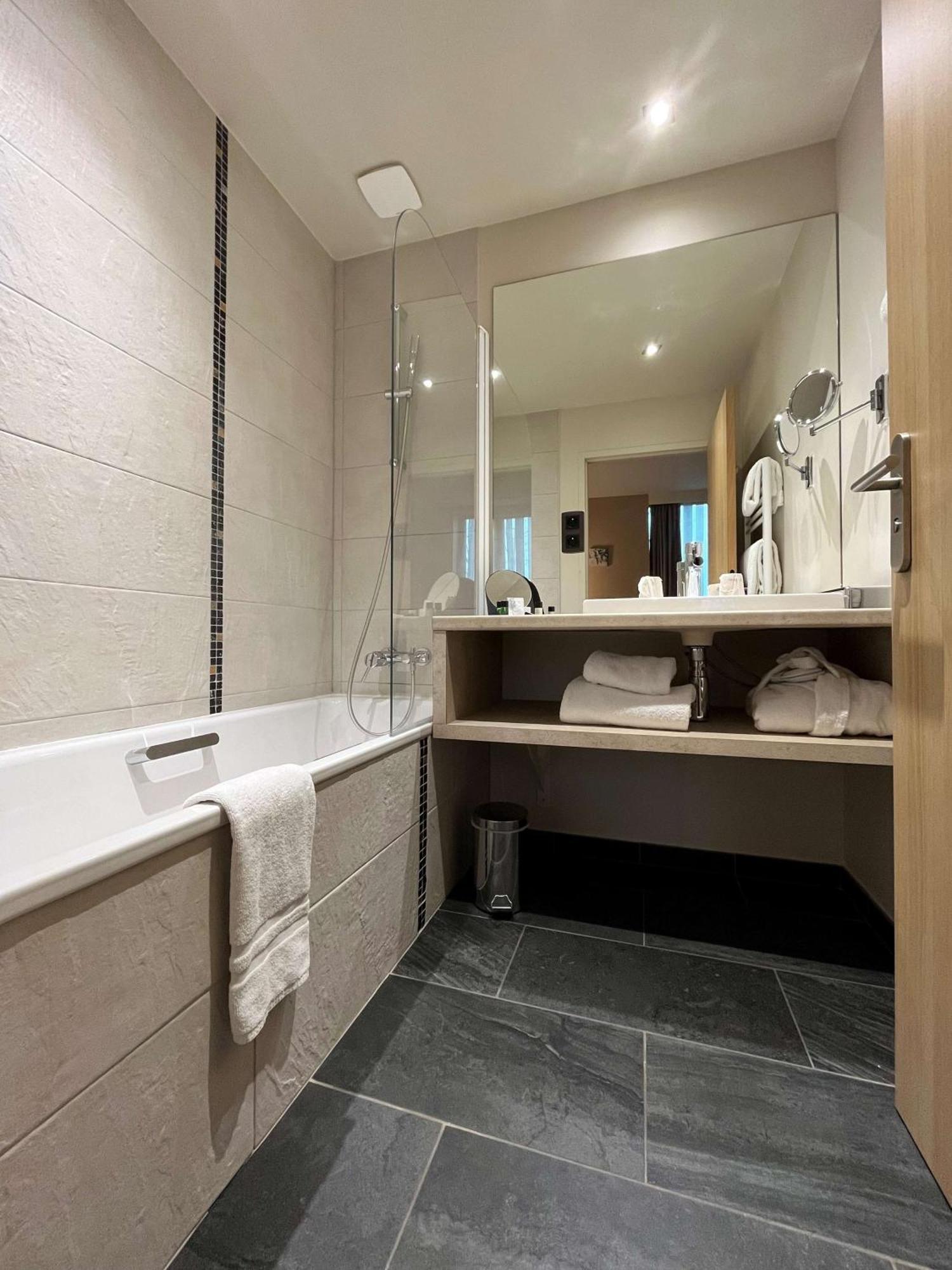 Best Western Plus Hotel Escapade Senlis Санліс Екстер'єр фото